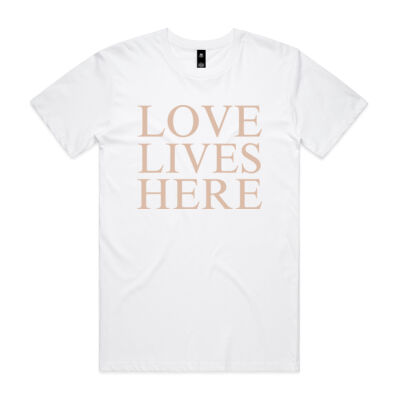 Affirmation Tee - LOVE LIVES HERE Beige Thumbnail